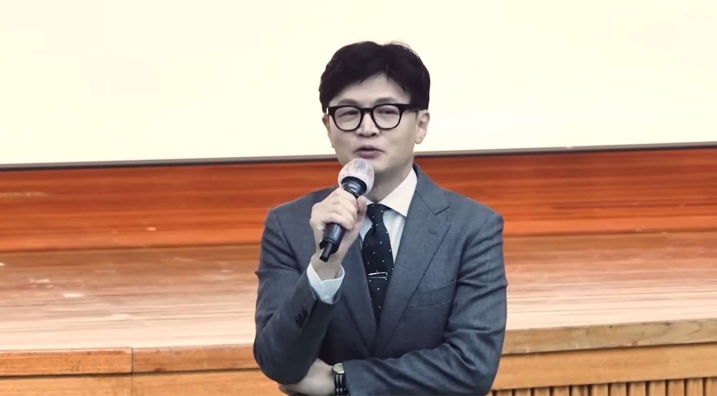 유튜브 콘텐츠에 출연한 재활기관 원장